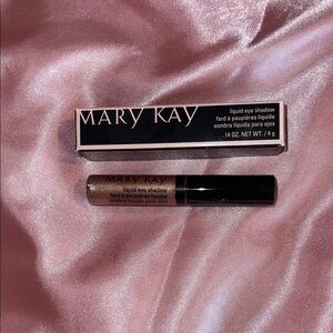 Mary Kay Liquid Eye Shadow in PINK STARLIGHT